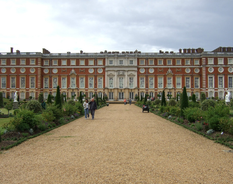 Hampton Court Palace, Greater London SWS Locations